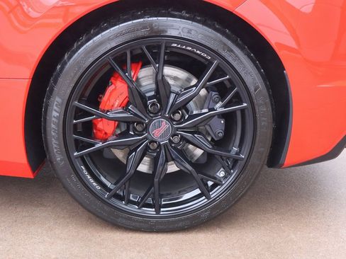 Used 2023 Chevrolet Corvette Stingray Premium Conv w/ Z51 Performance Package image 39