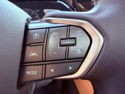 Certified 2025 Lexus NX 250 FWD w/ Premium Package image 22