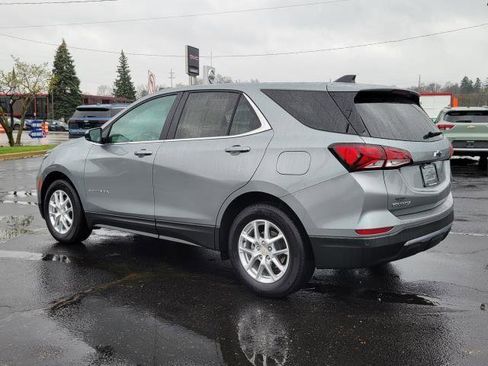 Used 2024 Chevrolet Equinox LT w/ LPO, Floor Liner Package FWD image 3
