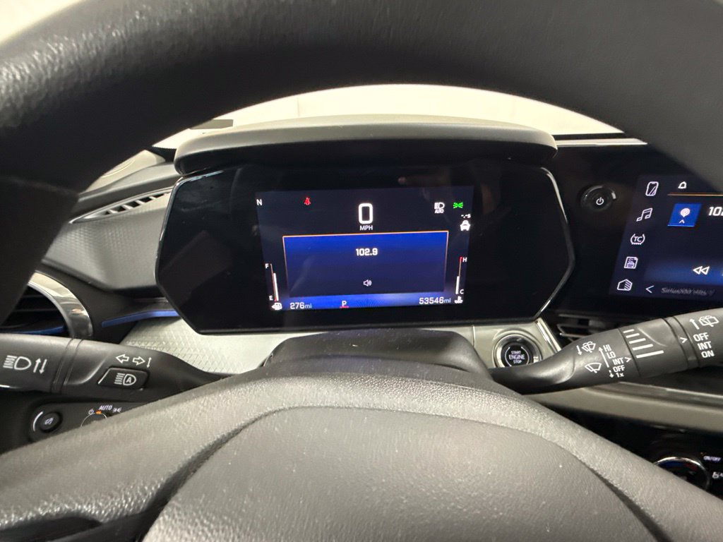 Used 2025 Chevrolet Trax LT FWD image 31