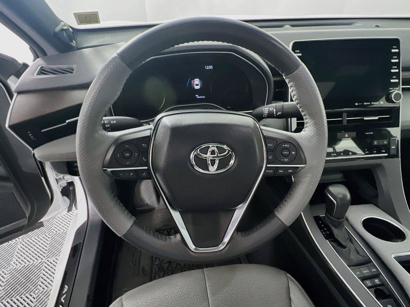 Used 2021 Toyota Avalon Limited w/ Advanced Safety Package FWD image 10