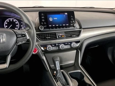 Used 2019 Honda Accord LX image 5