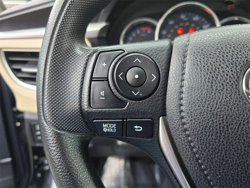 Used 2014 Toyota Corolla LE image 27