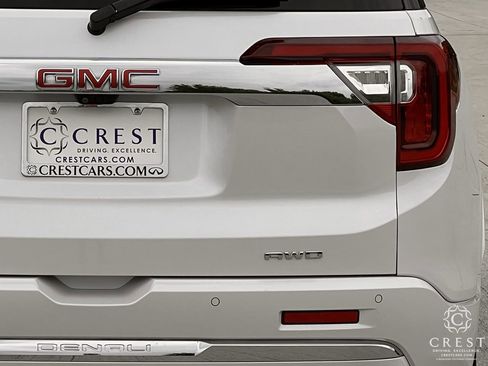 Used 2023 GMC Acadia Denali w/ Denali Ultimate Package image 5