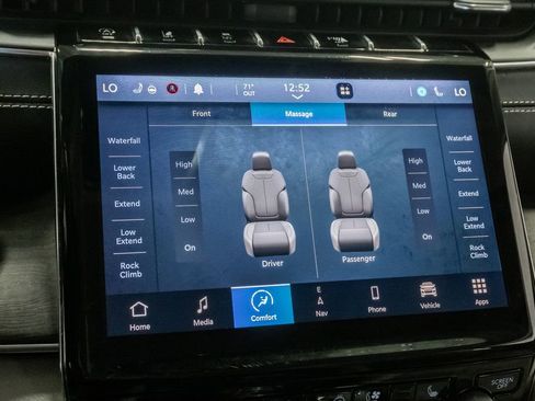 Certified 2021 Jeep Grand Cherokee L Overland w/ Luxury Tech Group IV AWD/4WD image 23