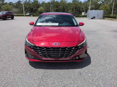 Used 2022 Hyundai Elantra Limited FWD image 10