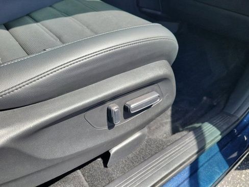 Certified 2025 Honda CR-V EX-L image 9