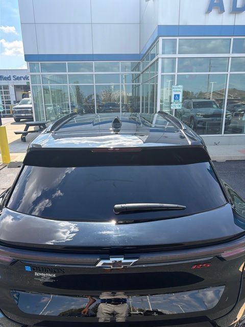 Certified 2024 Chevrolet Equinox EV RS FWD image 5