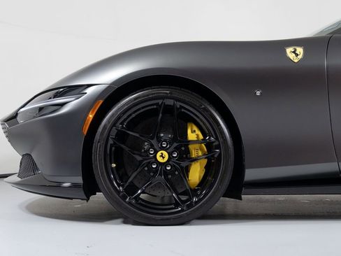 Used 2024 Ferrari Roma image 12