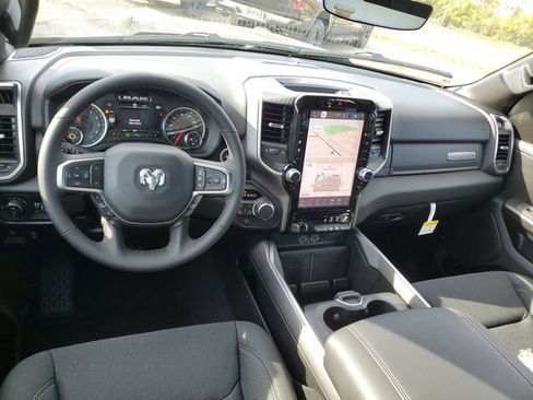 New 2026 RAM 1500 4x4 Crew Cab image 6