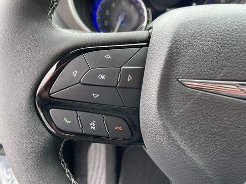New 2026 Chrysler Pacifica Select w/ S Appearance Package FWD image 19