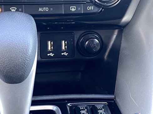 Used 2023 Mitsubishi Eclipse Cross LE AWD/4WD image 21