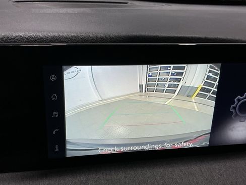 Used 2025 Nissan Kicks SV image 4