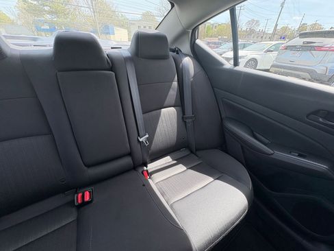 Used 2025 Nissan Altima 2.5 SV FWD image 37
