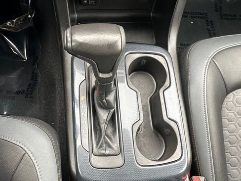 Used 2019 Chevrolet Colorado Z71 AWD/4WD image 17