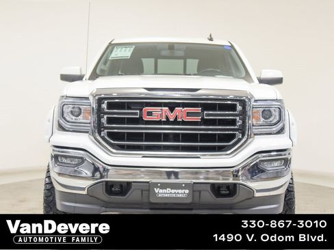 Used 2017 GMC Sierra 1500 SLE w/ SLE Value Package image 1