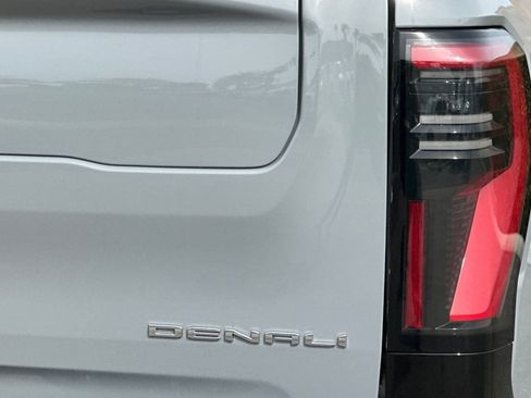Certified 2024 GMC Sierra EV Denali image 26