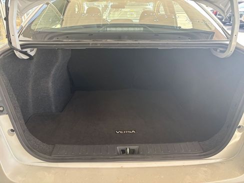 Used 2025 Nissan Versa SV image 31