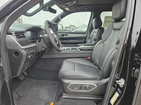 New 2026 Jeep Grand Wagoneer Limited w/ Premium Group II image 9