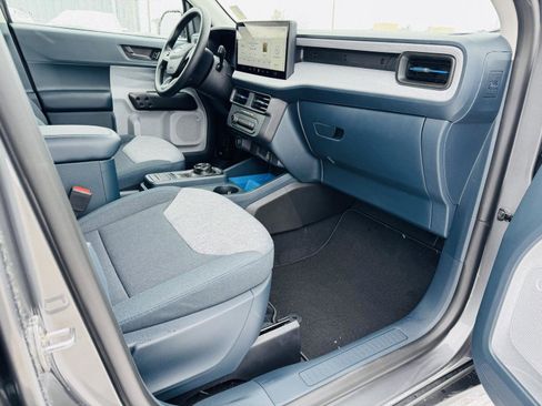 New 2026 Ford Maverick XLT image 28