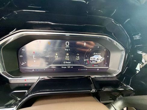 Used 2024 GMC Sierra 1500 SLT image 38