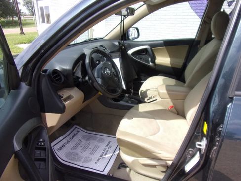 Used 2011 Toyota RAV4 2WD w/ Base L4 Extra Value Pkg image 2