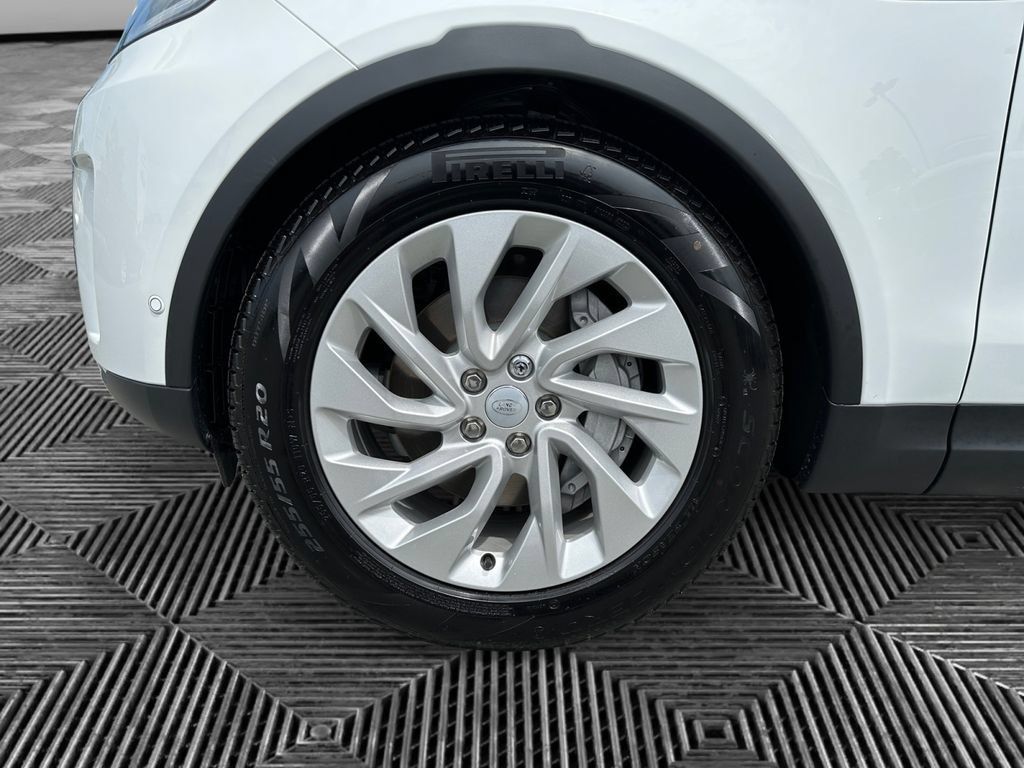 Used 2026 Land Rover Discovery S AWD/4WD image 14