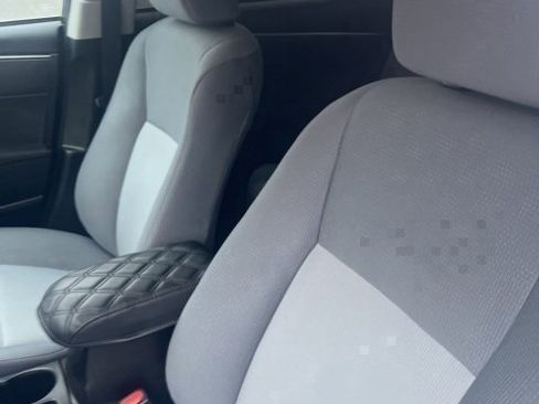 Used 2016 Toyota Corolla L image 11