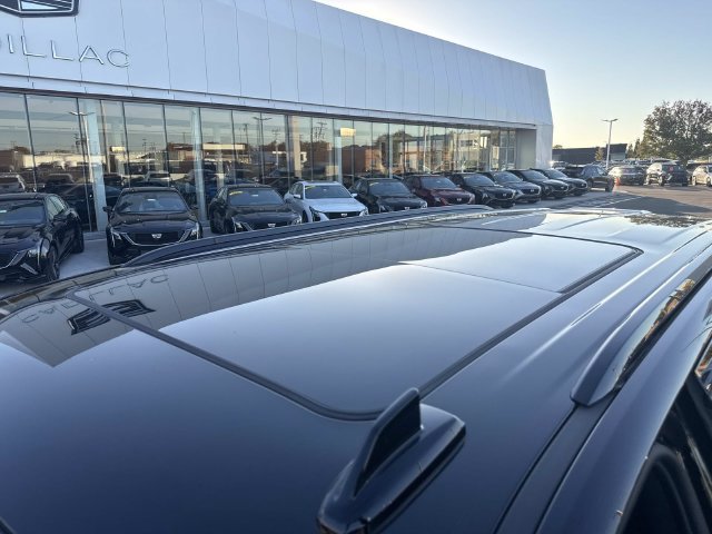 Used 2021 Cadillac Escalade Sport Platinum AWD/4WD image 13