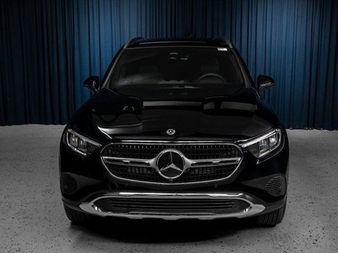 Used 2026 Mercedes-Benz GLC 300 image 2