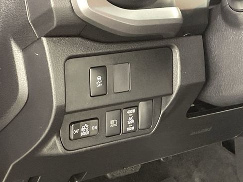 Used 2023 Toyota Tacoma TRD Off-Road image 13