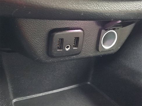 Used 2019 Chevrolet Traverse RS image 18