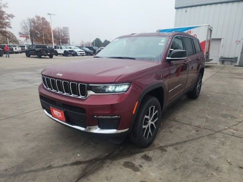 New 2025 Jeep Grand Cherokee L Limited image 3