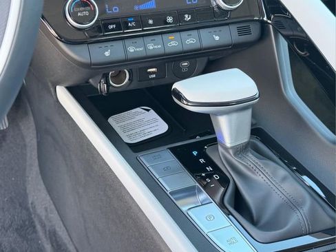 New 2026 Hyundai Elantra Limited FWD image 27