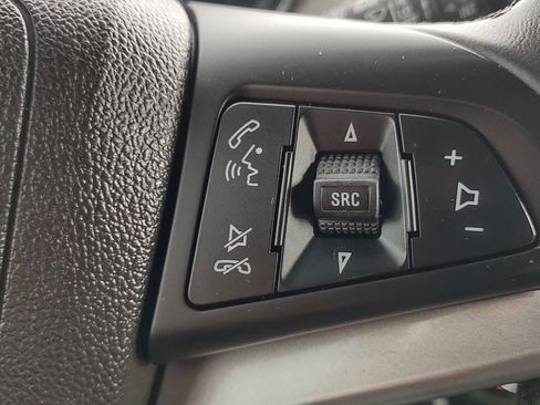 Used 2020 Chevrolet Trax Premier FWD image 17