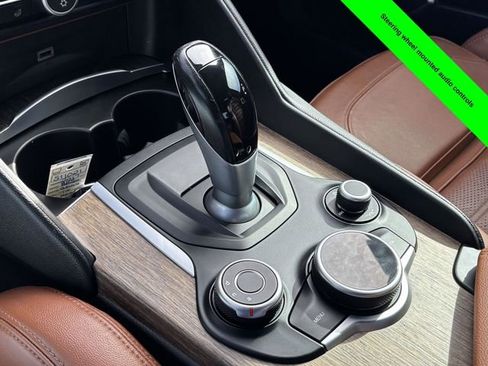 Used 2017 Alfa Romeo Giulia Ti w/ TI 19" Sport Package image 21