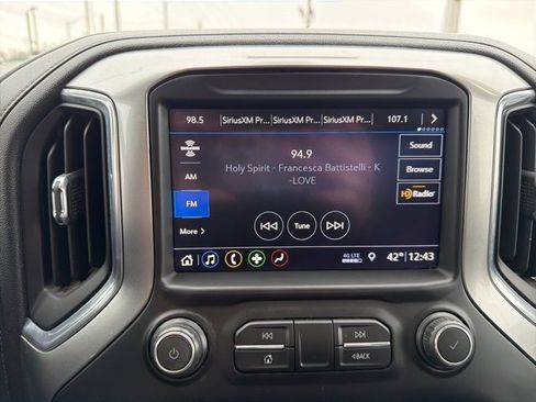 Used 2019 Chevrolet Silverado 1500 LT Trail Boss image 29