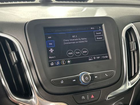 Used 2024 Chevrolet Equinox LT FWD image 21
