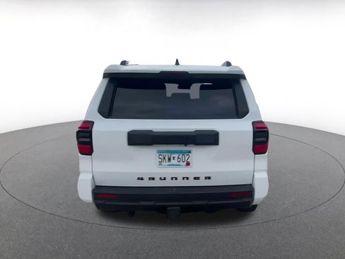 Used 2025 Toyota 4Runner TRD Off-Road image 12