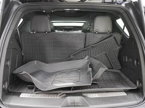 Used 2025 Chevrolet Tahoe Premier w/ Sun And Tow Package AWD/4WD image 9