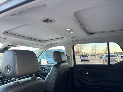 Used 2019 Chevrolet Traverse Premier image 25