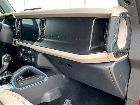 Used 2022 Ford Bronco Wildtrak image 20