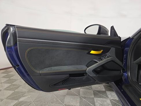Used 2025 Porsche 718 Cayman GT4 RS RWD image 13