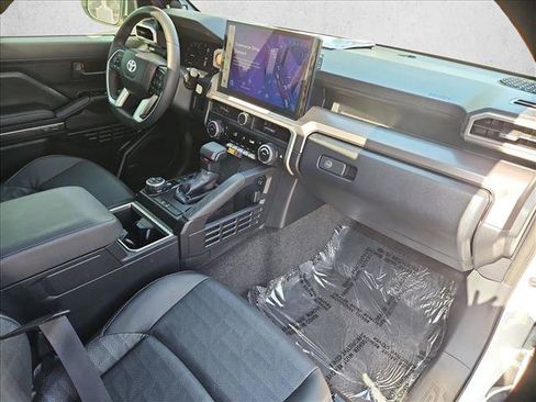 Certified 2026 Toyota 4Runner TRD Off-Road Premium AWD/4WD image 29