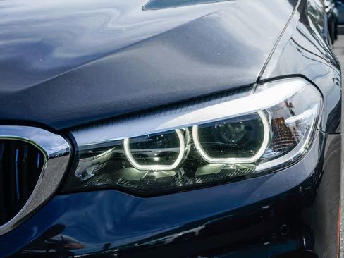 Used 2019 BMW 530e w/ Convenience Package RWD image 7