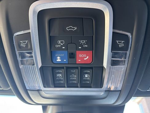 Used 2020 RAM 3500 Limited image 37