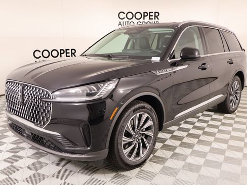 New 2026 Lincoln Aviator AWD image 10