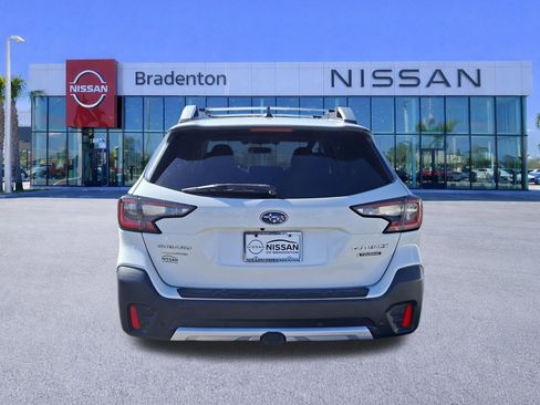 Used 2022 Subaru Outback Touring image 6