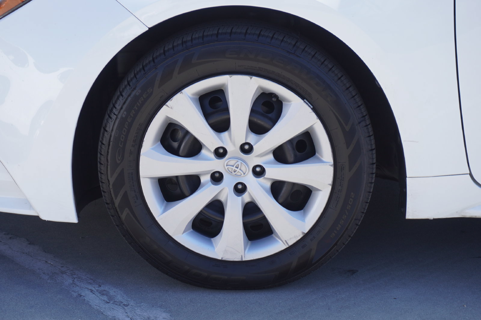 Certified 2022 Toyota Corolla LE FWD image 20