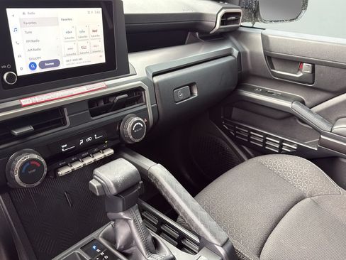 Used 2025 Toyota 4Runner SR5 RWD image 19